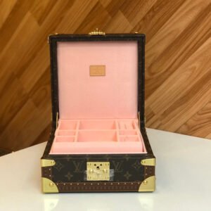 Jane Bags- Louis Vuittons - 16208 | AlmaBagz