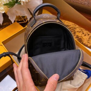 Jane Bags- Louis Vuittons  - 16350 | AlmaBagz