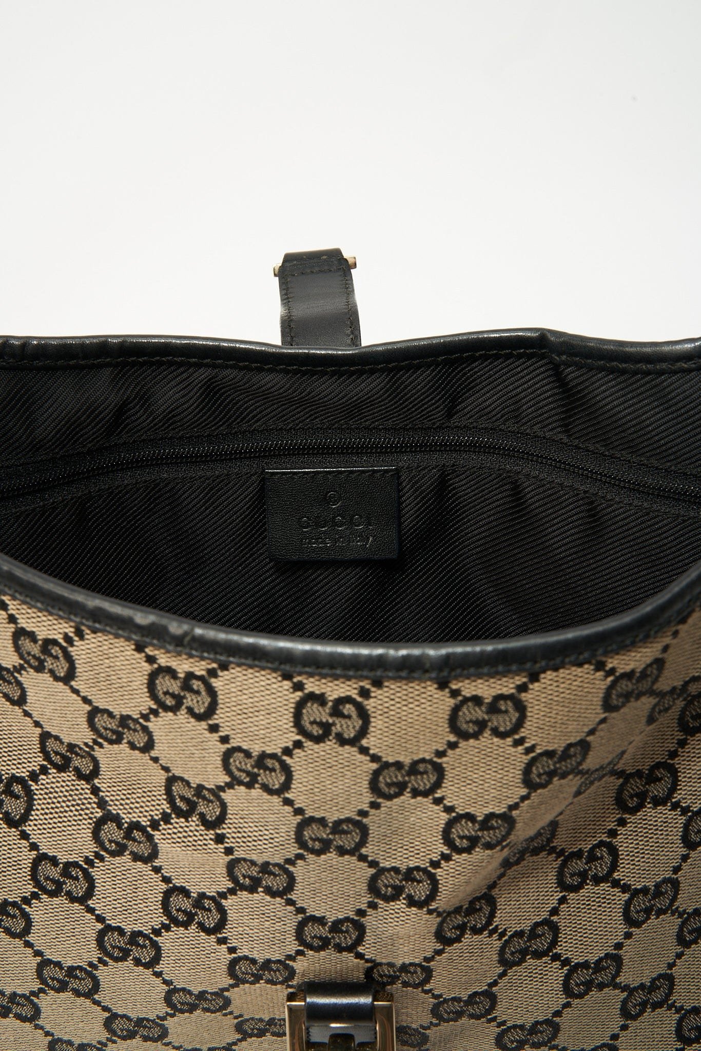 Black Vintage Gucci Jackie Bag | AlmaBagz - Image 5