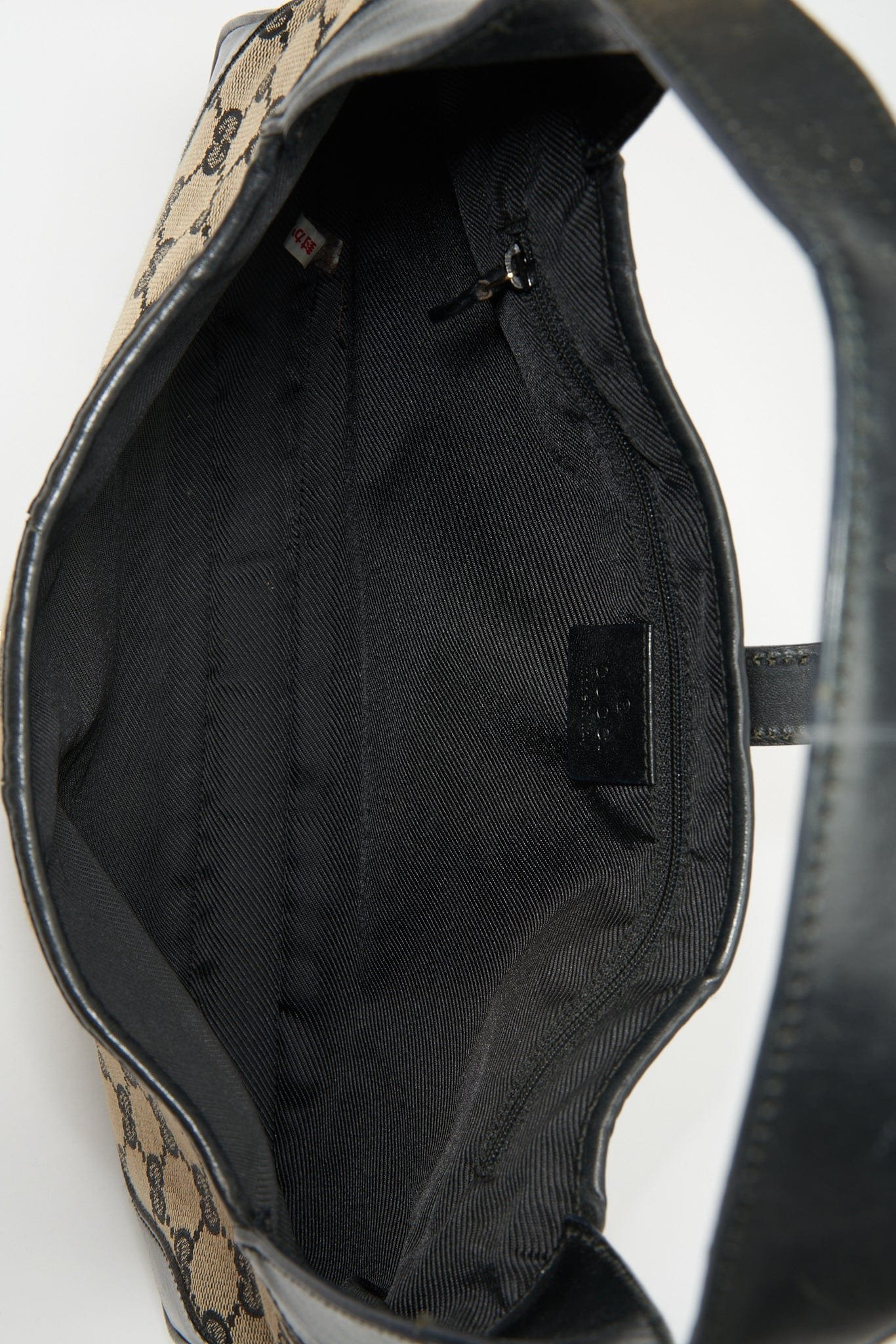 Black Vintage Gucci Jackie Bag | AlmaBagz - Image 6