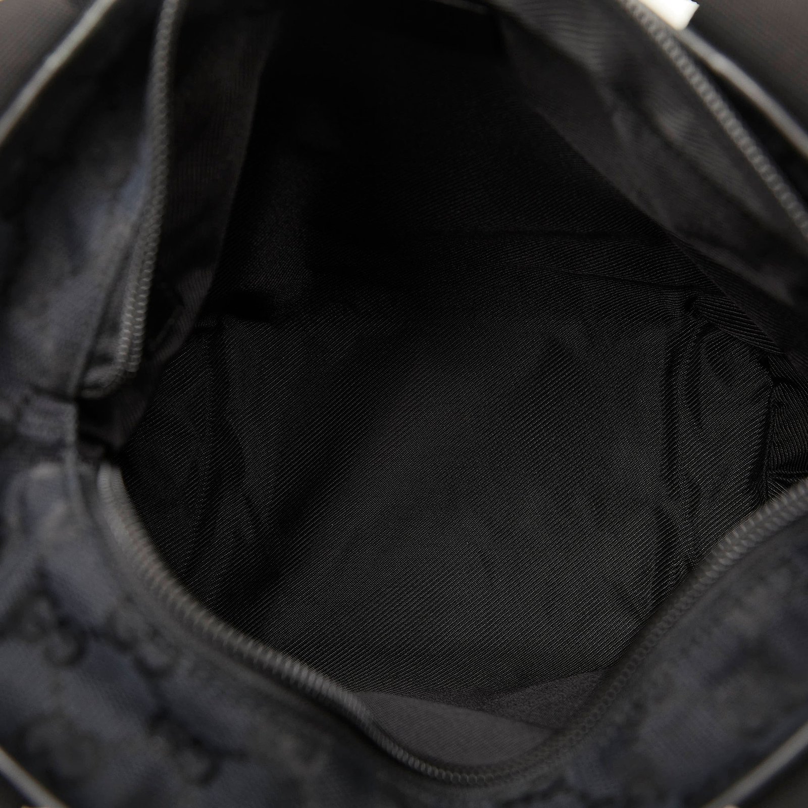 Black Gucci GG Canvas Tote Bag | AlmaBagz - Image 5