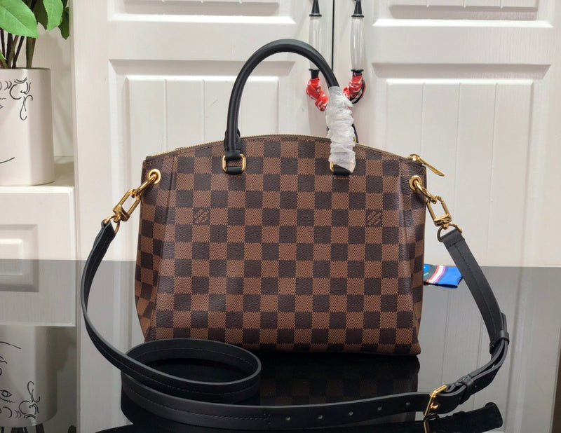 Jane Bags- Louis Vuittons - 15926 | AlmaBagz