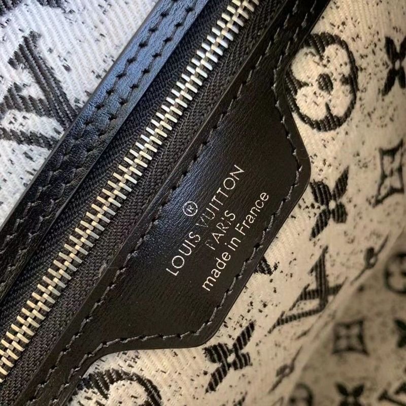 Jane Bags- Louis Vuittons - 15966 | AlmaBagz - Image 9