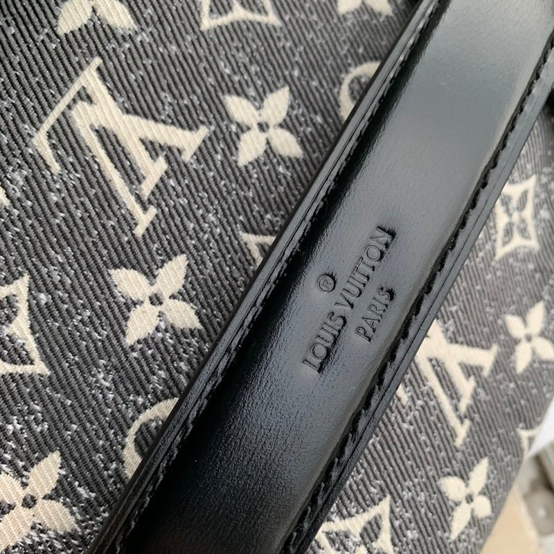 Jane Bags- Louis Vuittons - 16046 | AlmaBagz - Image 4