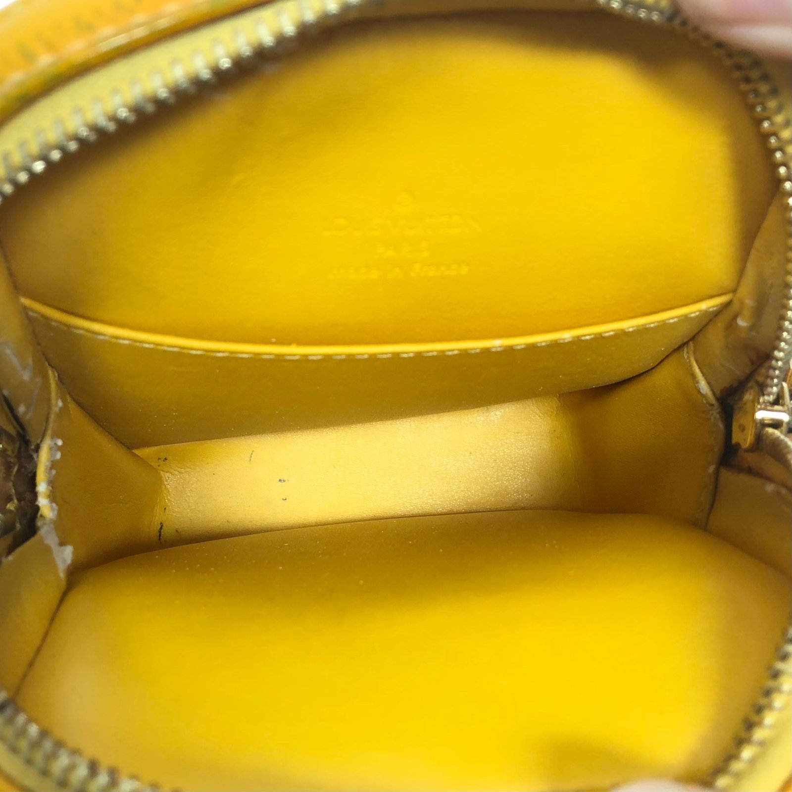 Crossbody Luxury Designer By Louis Vuitton Size: Small | AlmaBagz - Image 2