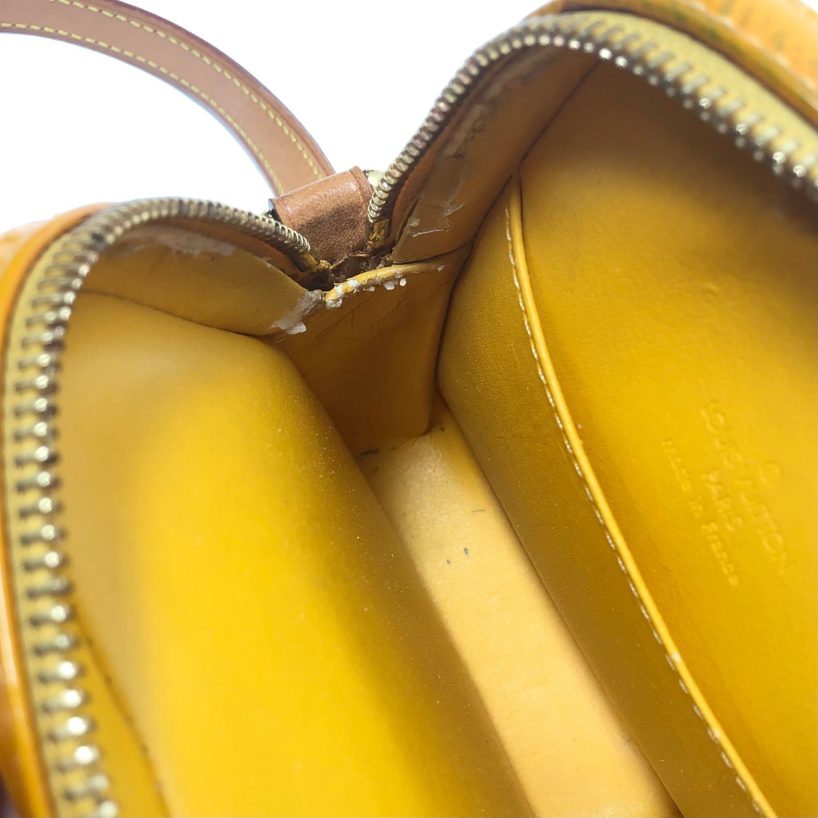 Crossbody Luxury Designer By Louis Vuitton Size: Small | AlmaBagz - Image 3