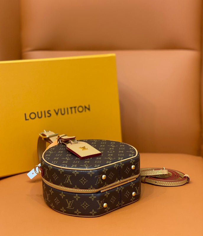 Jane Bags- Louis Vuittons - 16135 | AlmaBagz - Image 7