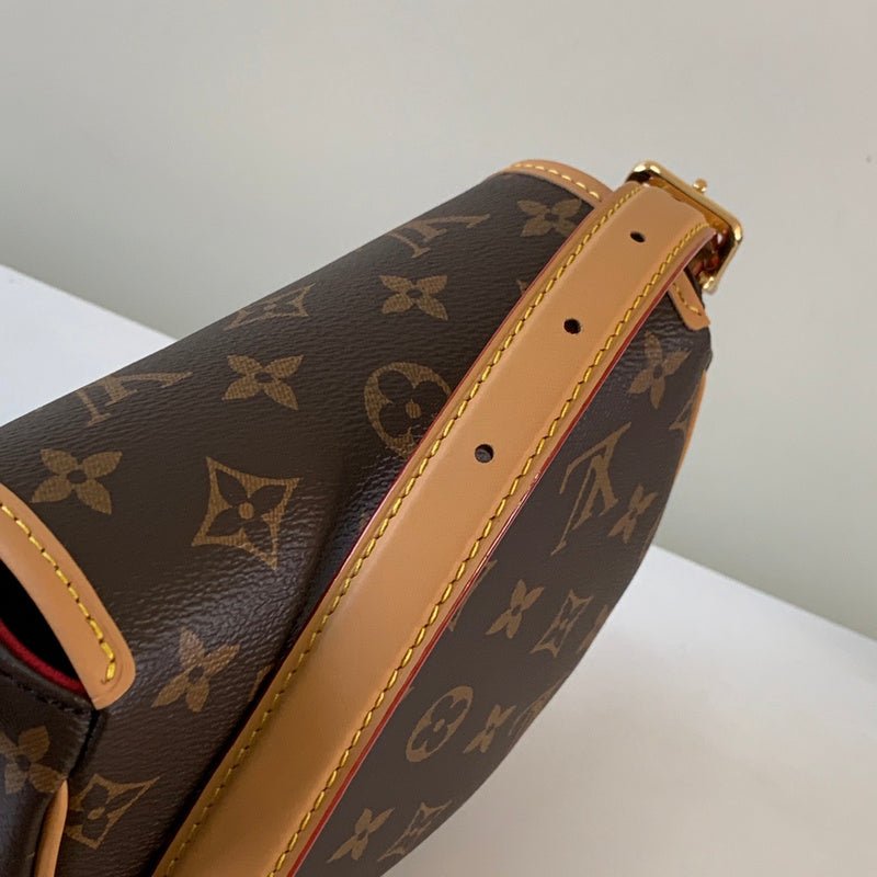 Jane Bags- Louis Vuittons - 16248 | AlmaBagz - Image 4