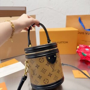 Jane bags - Louis Vuittons  - 14956 | AlmaBagz