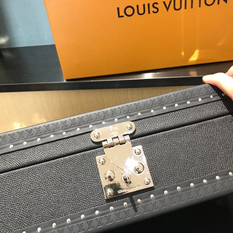 Jane Bags- Louis Vuittons - 15986 | AlmaBagz - Image 3