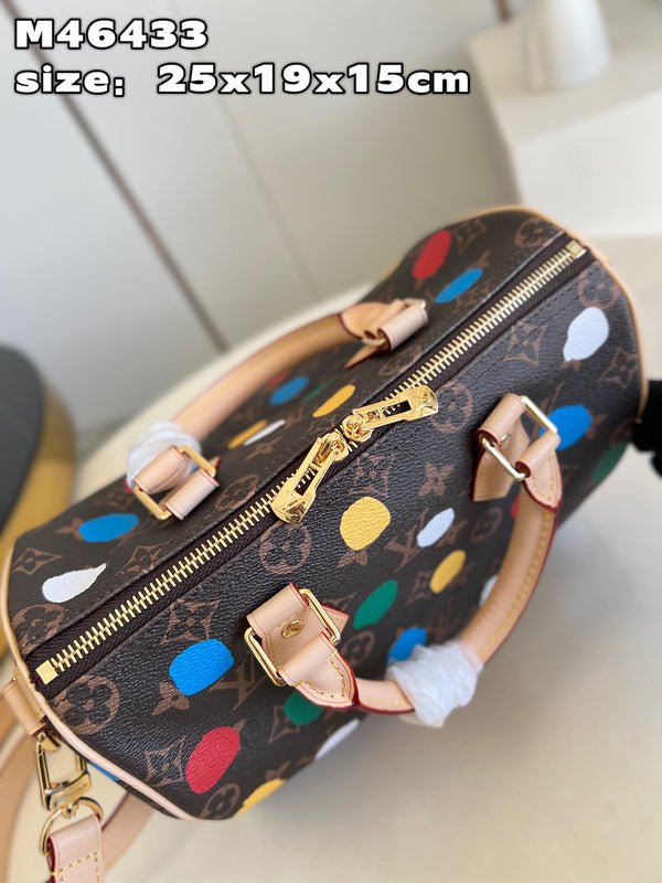 Jane Bags- Louis Vuittons - 15979 | AlmaBagz