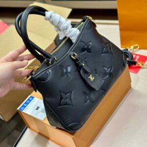 Jane bags - Louis Vuittons  - 15098 | AlmaBagz