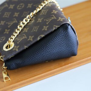 Jane bags - Louis Vuittons  - 7928 | AlmaBagz