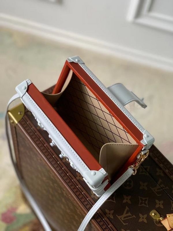 Jane Bags- Louis Vuittons - 16318 | AlmaBagz - Image 8