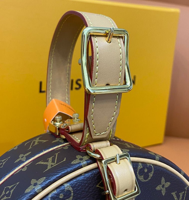 Jane Bags- Louis Vuittons - 16135 | AlmaBagz - Image 4
