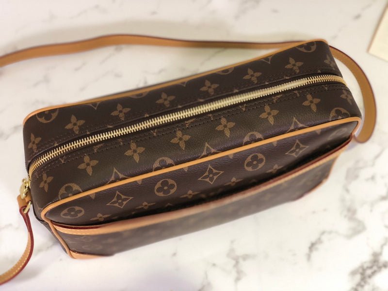 Jane Bags- Louis Vuittons - 16035 | AlmaBagz - Image 4