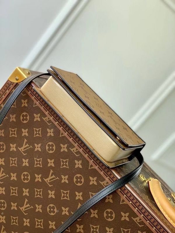 Jane Bags- Louis Vuittons - 15972 | AlmaBagz - Image 4