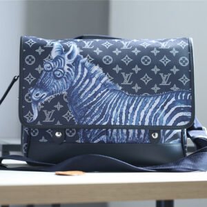 blarva bags - Louis Vuittons - 10472 | AlmaBagz