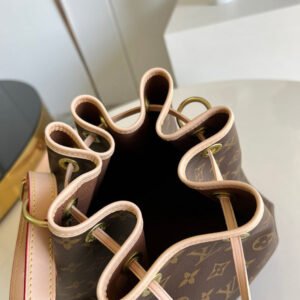 Jane Bags- Louis Vuittons - 16203 | AlmaBagz