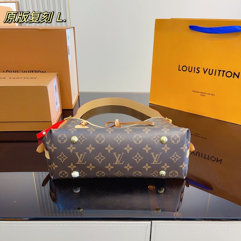 Jane Bags- Louis Vuittons - 15905 | AlmaBagz - Image 9