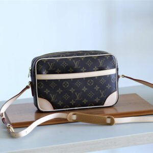 Jane bags - Louis Vuittons  - 7884 | AlmaBagz