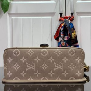 Jane bags - Louis Vuittons  - 15659 | AlmaBagz