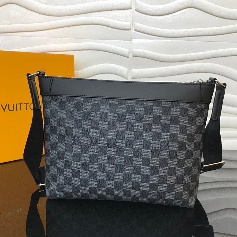 Jane Bags- Louis Vuittons - 16285 | AlmaBagz - Image 4