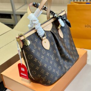 Jane bags - Louis Vuittons  - 15000 | AlmaBagz