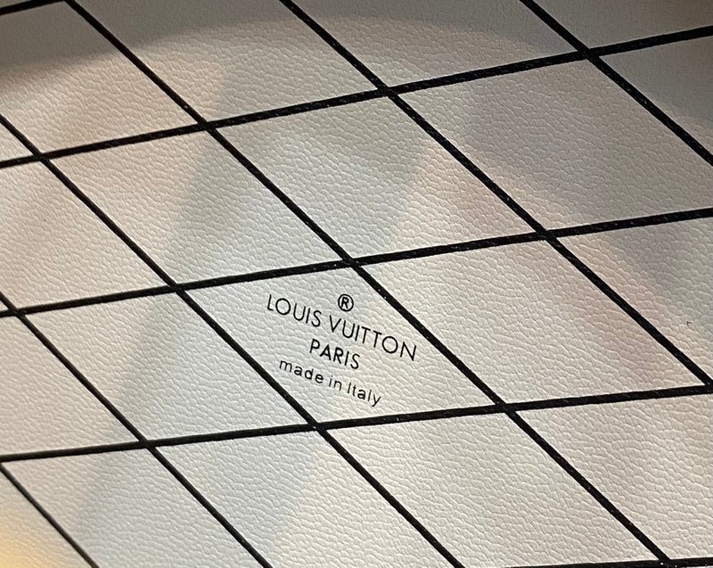 Jane Bags- Louis Vuittons - 16135 | AlmaBagz