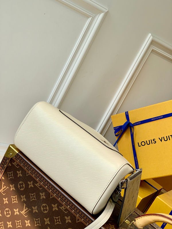 Jane Bags- Louis Vuittons - 16744 | AlmaBagz - Image 8