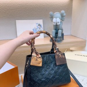 Jane bags - Louis Vuittons  - 14963 | AlmaBagz