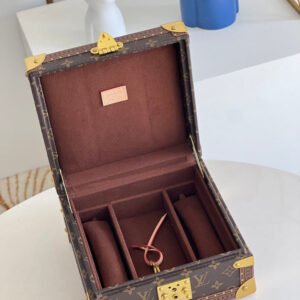 Jane bags- Louis Vuittons  - 16829 | AlmaBagz