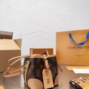 Jane bags - Louis Vuittons  - 14945 | AlmaBagz