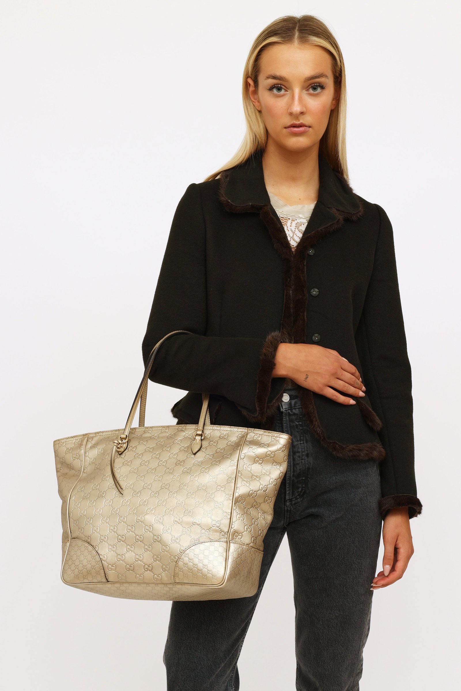 Gold Guccissima Bree Tote Bag | AlmaBagz - Image 7