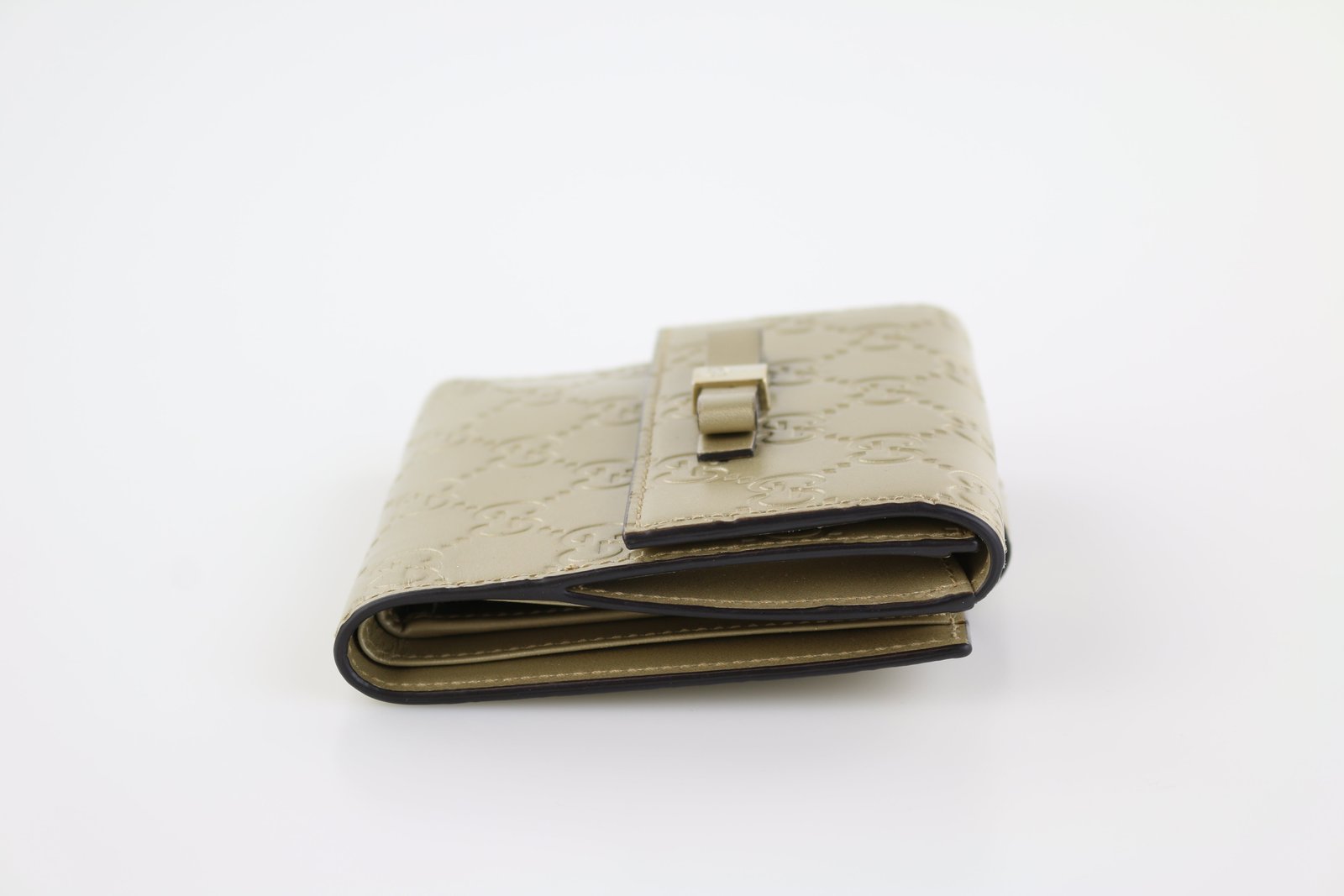 Gold Guccissima Bow Wallet | AlmaBagz - Image 3