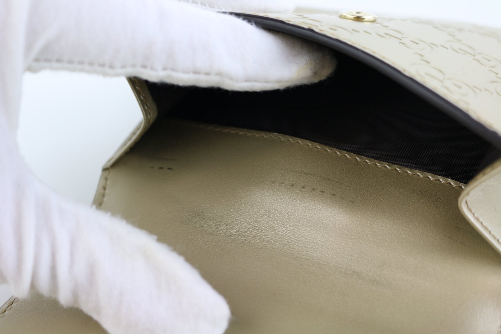 Gold Guccissima Bow Wallet | AlmaBagz - Image 8