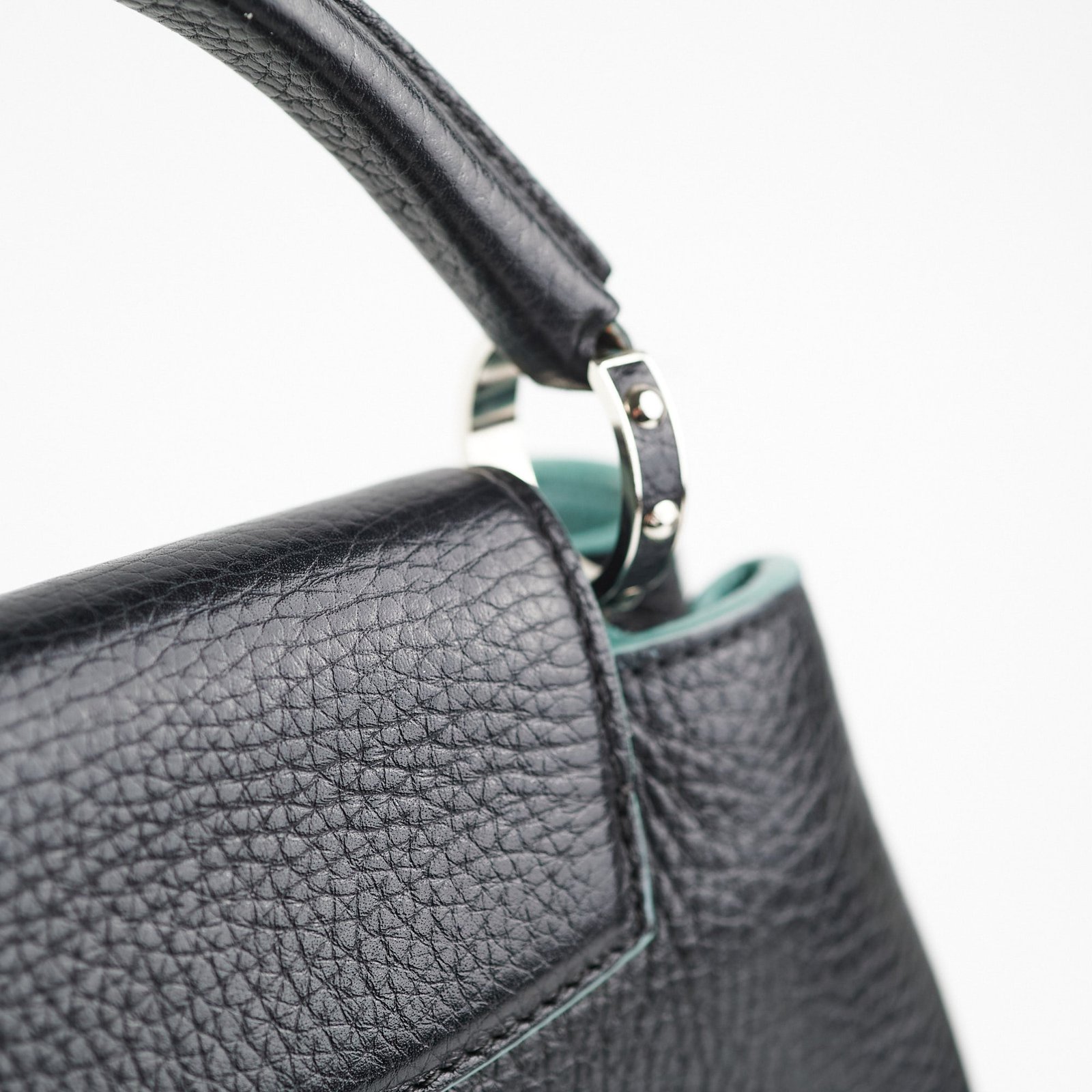19/7- Louis Vuitton Capucines BB Taurillon Black | AlmaBagz - Image 15