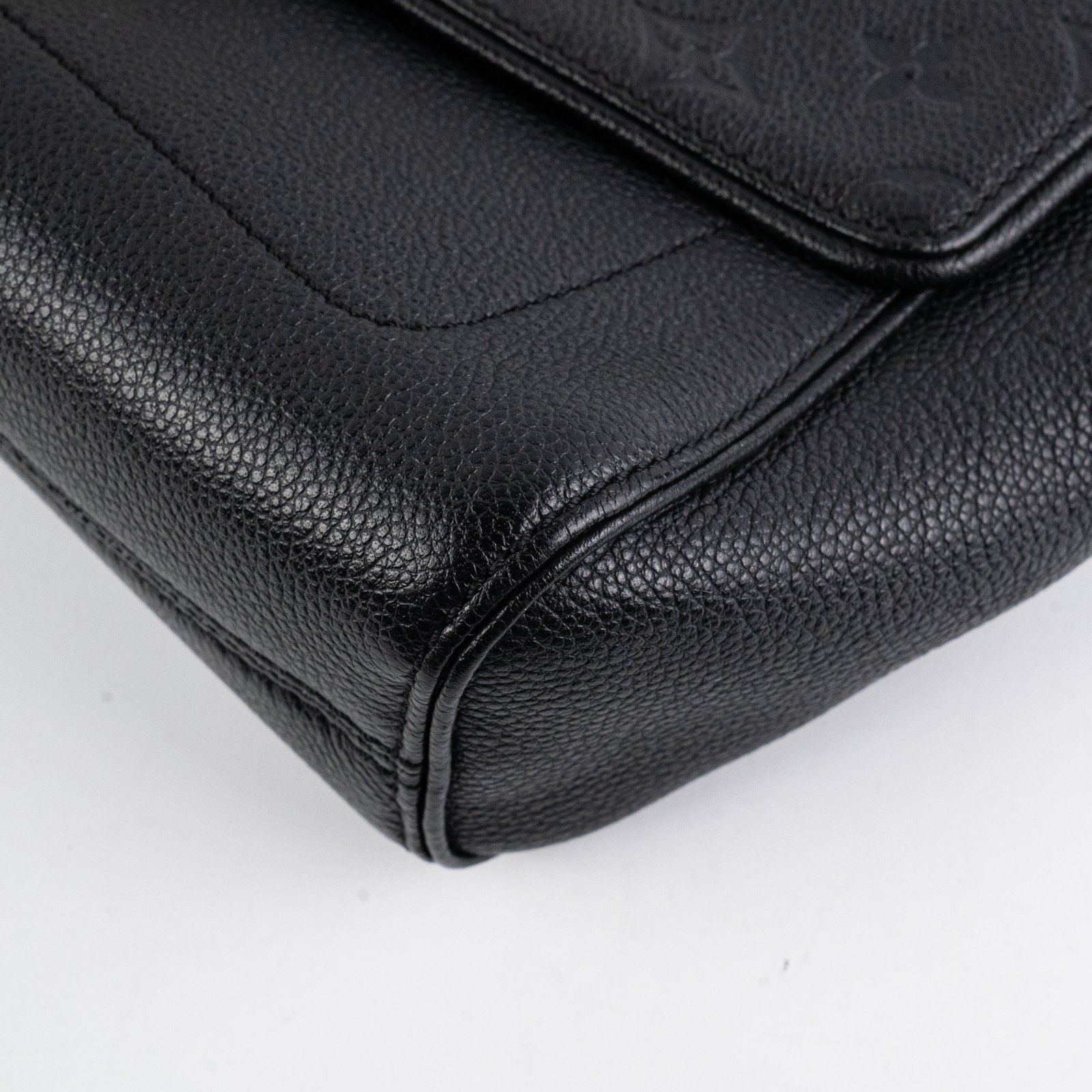 18/7- Louis Vuitton Saint Germain MM Empreinte Black | AlmaBagz - Image 6
