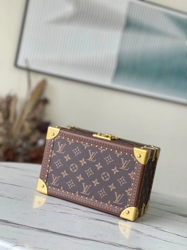 Jane Bags- Louis Vuittons - 16184 | AlmaBagz - Image 11