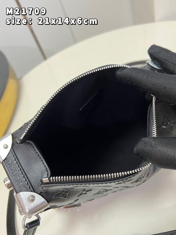 Jane Bags- Louis Vuittons - 16054 | AlmaBagz - Image 3