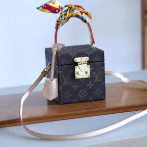 Jane bags - Louis Vuittons  - 9402 | AlmaBagz