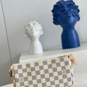 Jane Bags- Louis Vuittons  - 16544 | AlmaBagz