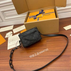 Jane Bags- Louis Vuittons  - 16344 | AlmaBagz