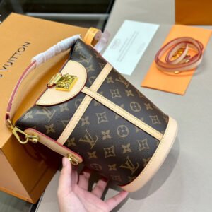Jane bags - Louis Vuittons  - 15044 | AlmaBagz