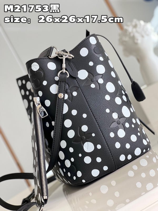 Jane Bags- Louis Vuittons - 15918 | AlmaBagz - Image 4