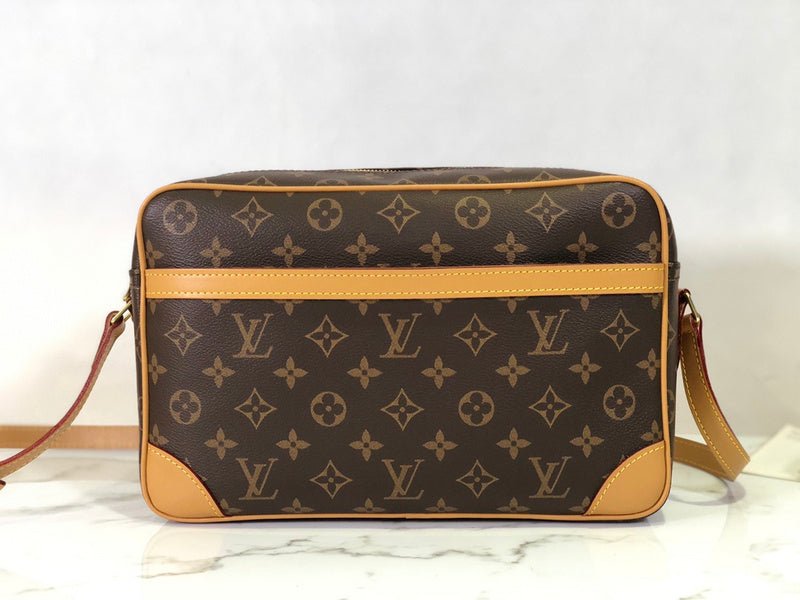 Jane Bags- Louis Vuittons - 16035 | AlmaBagz - Image 6