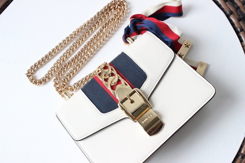 Gucci Luxury Bags 1302 | AlmaBagz - Image 2
