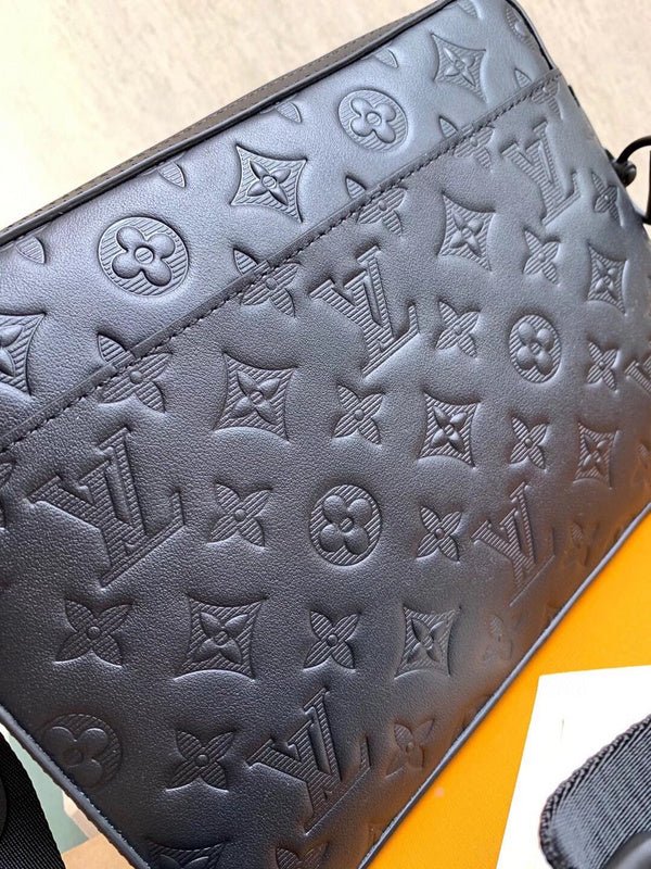 Jane Bags- Louis Vuittons - 15870 | AlmaBagz - Image 3