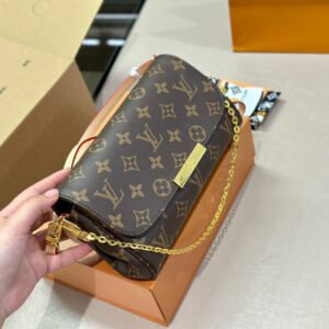 Jane Bags - Louis Vuittons  - 14990 | AlmaBagz
