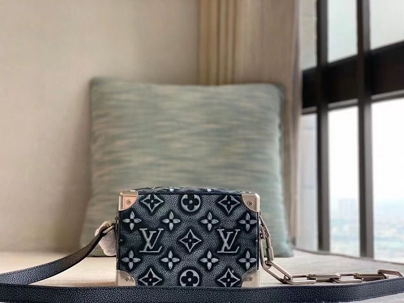Jane Bags- Louis Vuittons - 15923 | AlmaBagz - Image 3